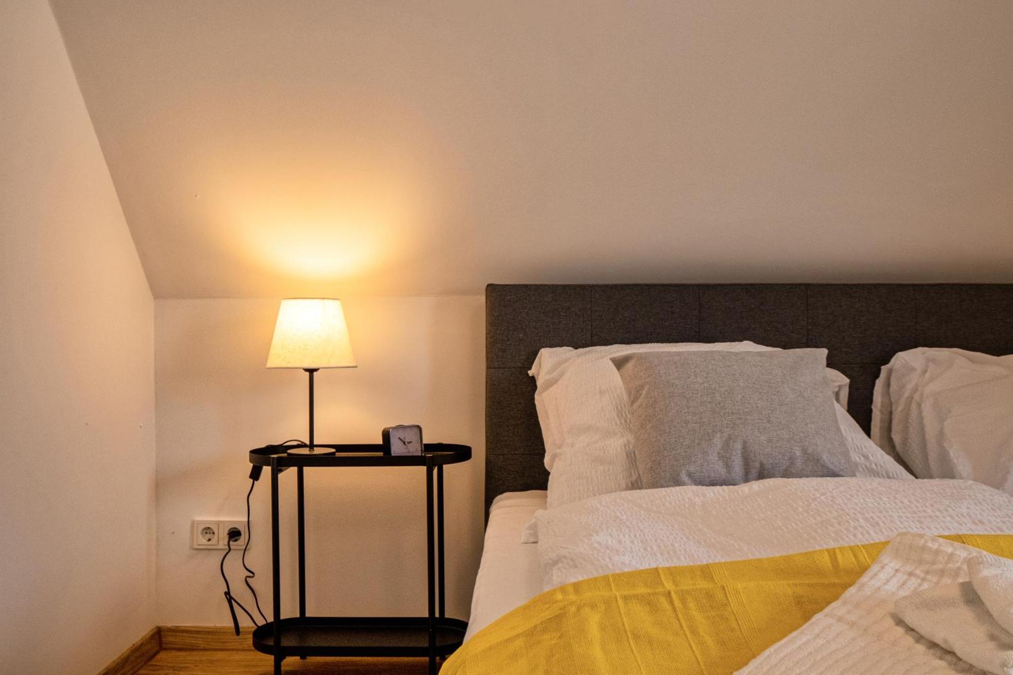 110 Qm Penthousewohnung Bei Bonn / Koeln 로마어 외부 사진